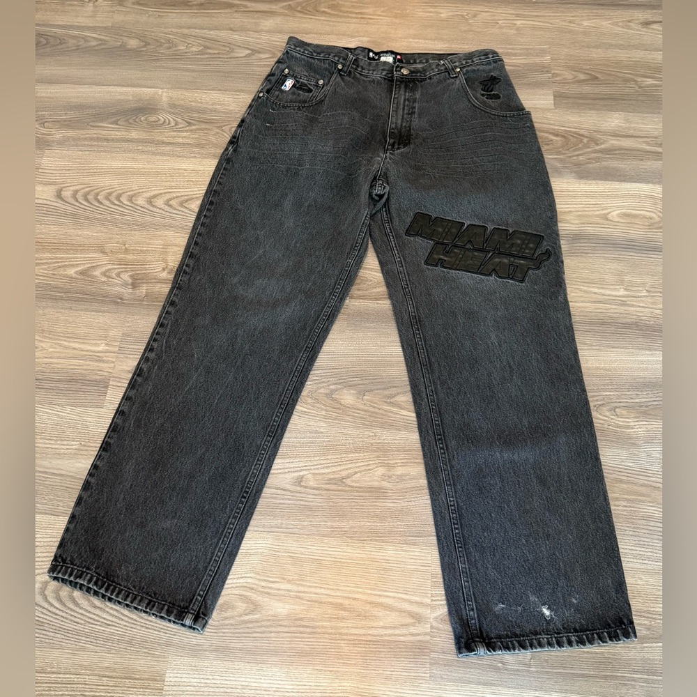 Miami Heat Black Denim Jean NBA Basketball Embroidered Link 90’s Mens 36 x 33